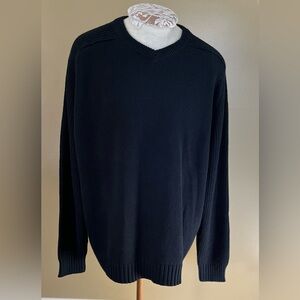 Structure Vintage Navy Blue Men's XL V-Neck Sweater. New without Tags excellent